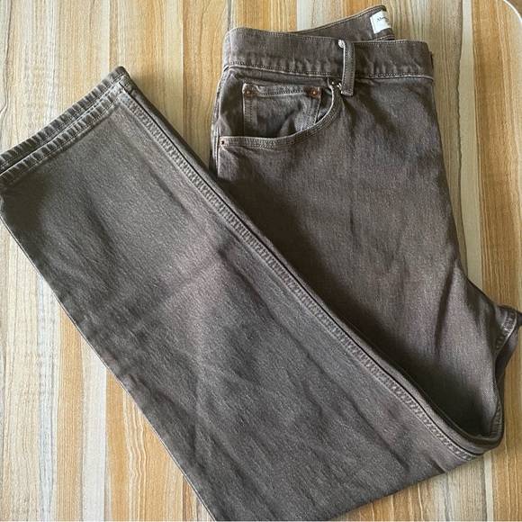 Abercrombie 90’s Straight Ultra High Rise Jeans - Picture 3 of 6